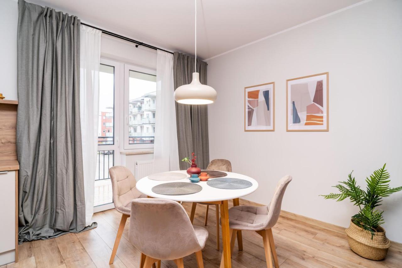 אילאווה Central Apartment - 2 Pokoje W Samym Centrum Miasta מראה חיצוני תמונה