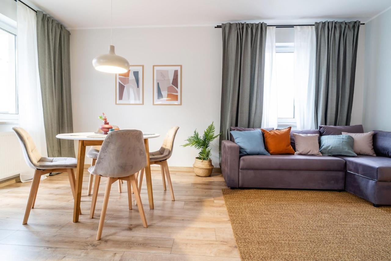 אילאווה Central Apartment - 2 Pokoje W Samym Centrum Miasta מראה חיצוני תמונה