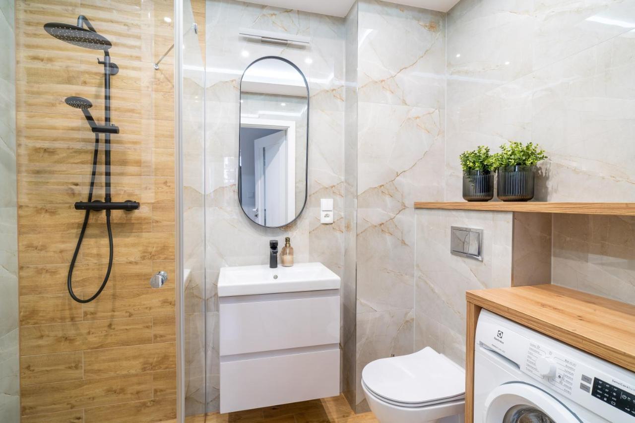 אילאווה Central Apartment - 2 Pokoje W Samym Centrum Miasta מראה חיצוני תמונה